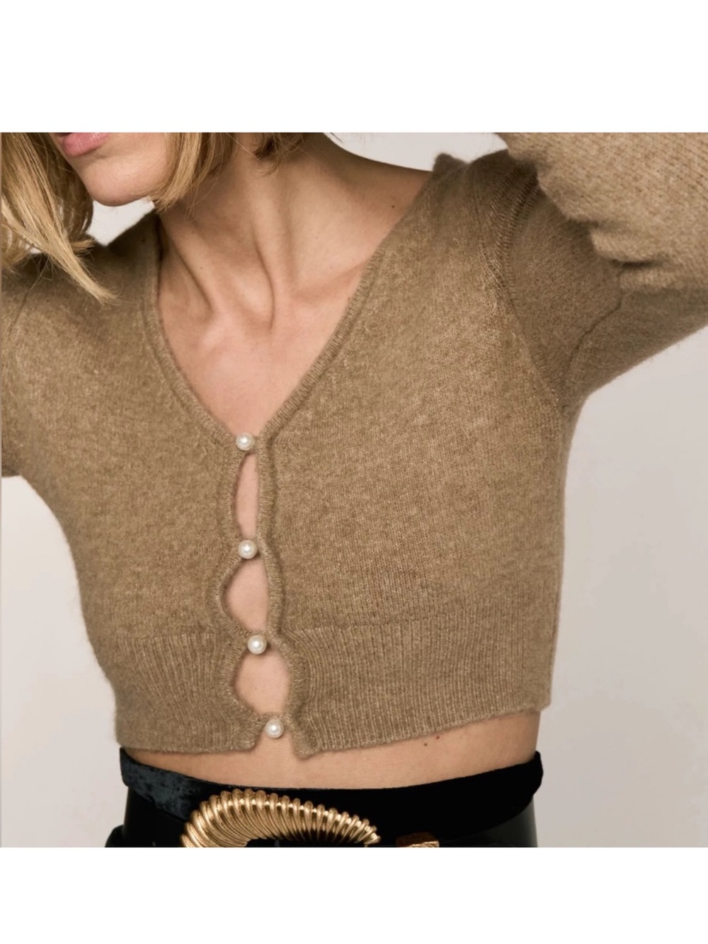 NWOT Zara Pearl-Button Cropped Beige Cardigan